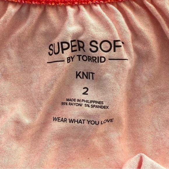 Torrid Super Soft Off Shoulder Long Sleeve Crop Top Floral Orange Plus Size 2 2X - Picture 8 of 13